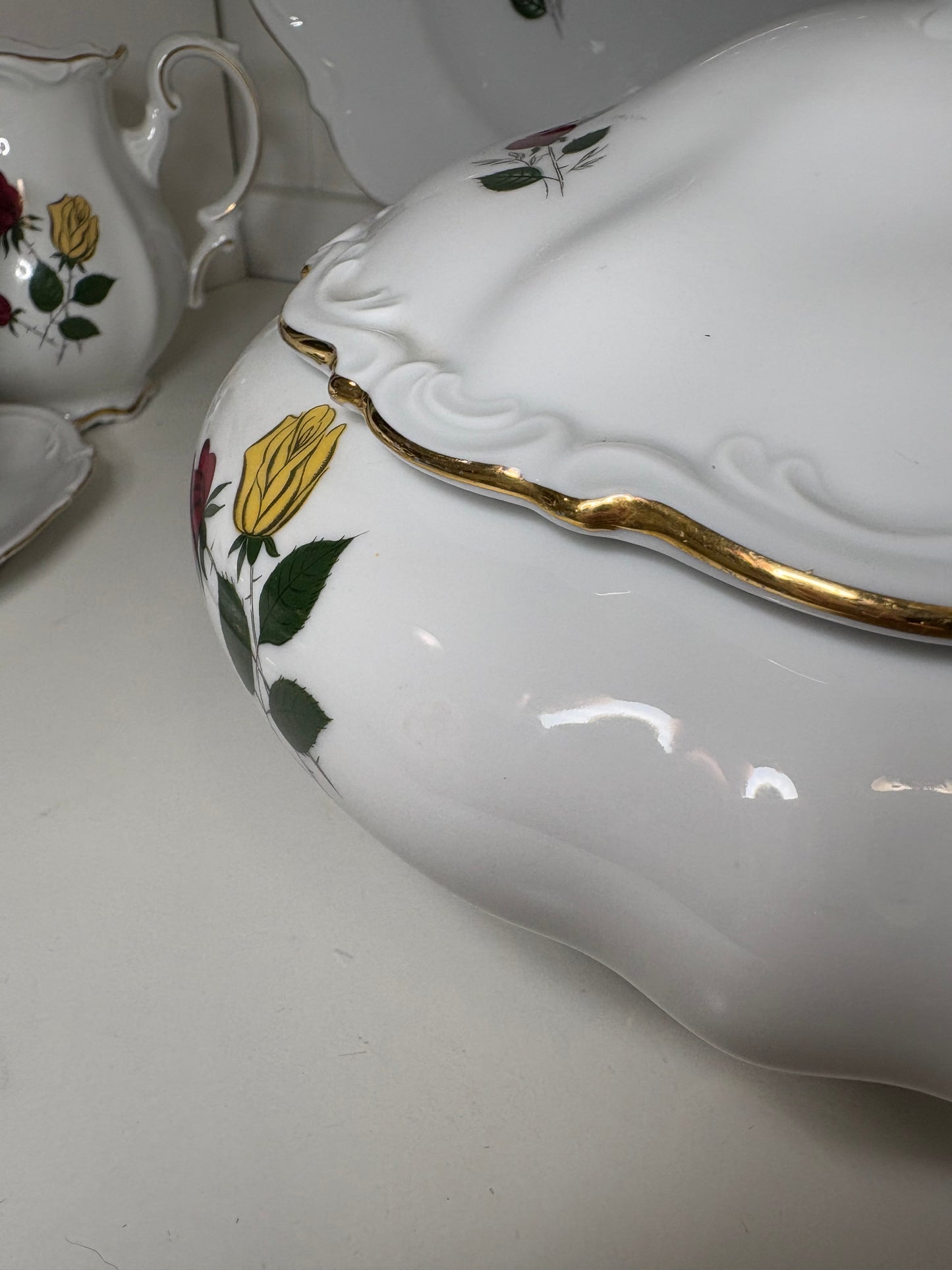 Vintage Bavaria Red Rose Set